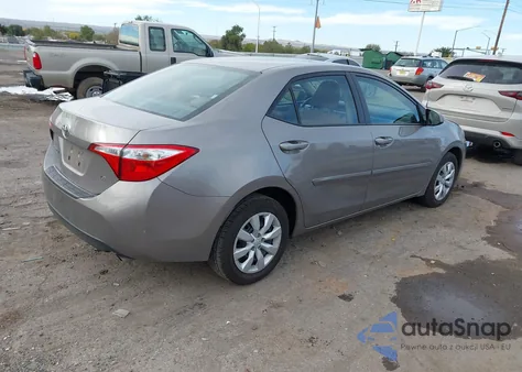 2016 Toyota Corolla Le z USA, uszkodzony, nr VIN 5YFBURHE4GP390988